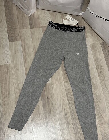 m Beden Calvin Klein Tayt