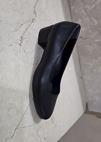 Siyah Kadın Klasik Topuklu Ayakkabı - Görsel 2