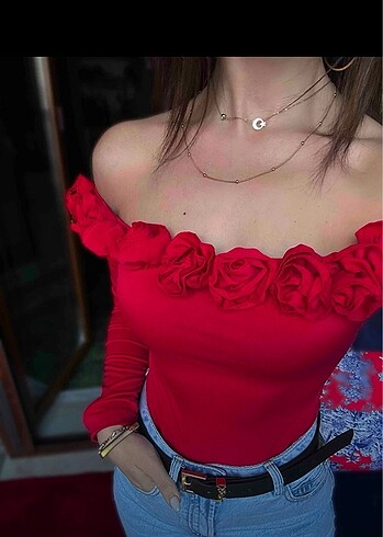 Gül detaylı body
