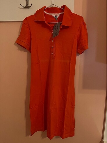 Polo yaka elbise