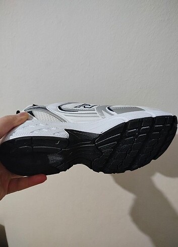 40 Beden Spor ayakkabı