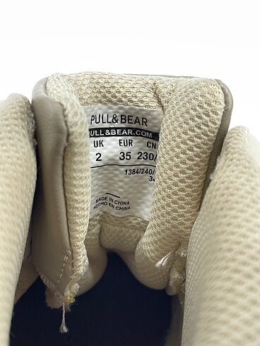 36 Beden çeşitli Renk Pull and Bear Spor Ayakkabı %70 İndirimli.
