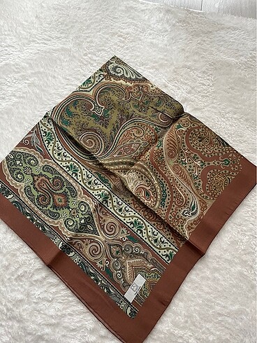 Beden Fresh scarf
