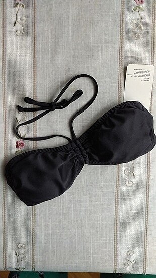 Bikini üstü