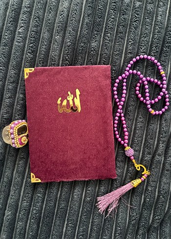 Kadife Kapaklı Kuran-ı Kerim ve Tesbih Seti