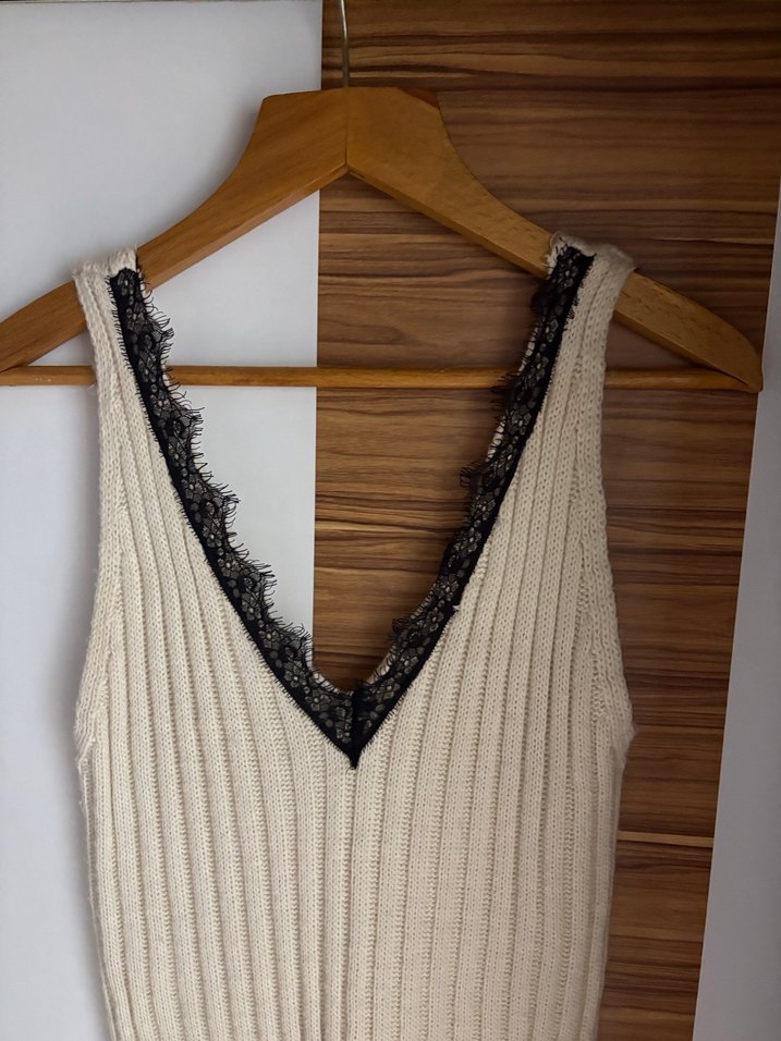 V Yaka Bej Triko Uzun Elbise - Görsel 2