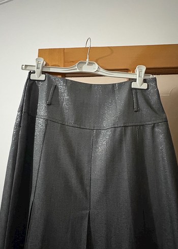 Gri Uzun Pilili Kadın Etek - Görsel 2