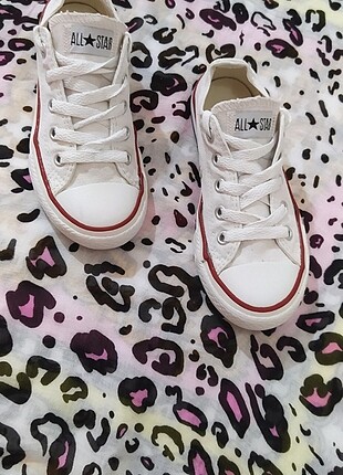 Converse beyaz cok temiz 29 numara