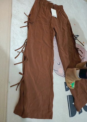 Kahverengi kargo kumas Püsküllü Salaş Kadın Pantolon - Görsel 3