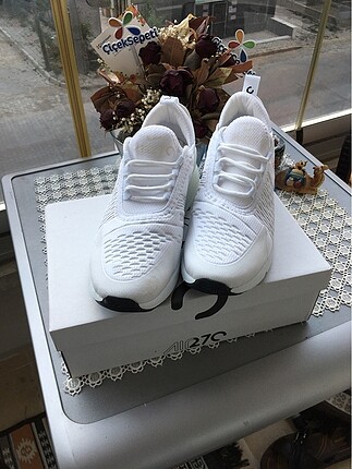 Nike Air 270 Bay spor ayakkabı