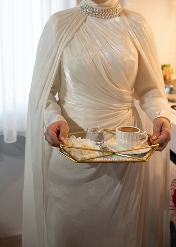 Yüksek Yakalı Uzun Kollu Beyaz elbise - Görsel 3