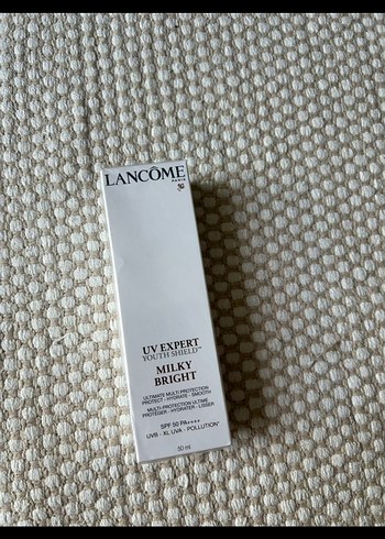 Lancôme UV Expert Milky Bright SPF50 Güneş Koruyucu 50ml - Görsel 5