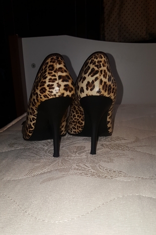 Markasız Ürün leopar topuklu ayakkabi