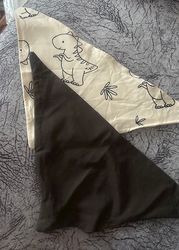 Gri Desenli Bebek Önlüğü - Görsel 3