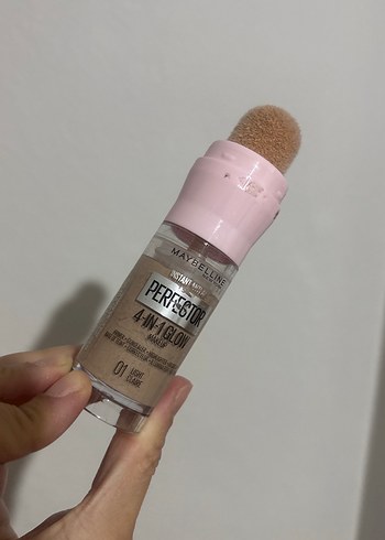 Beden Maybelline Perfestor 4'ü 1 Arada Kapatıcı