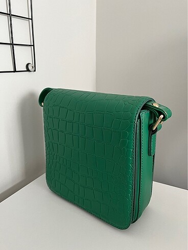 Adl Yeşil Çanta - Görsel 2