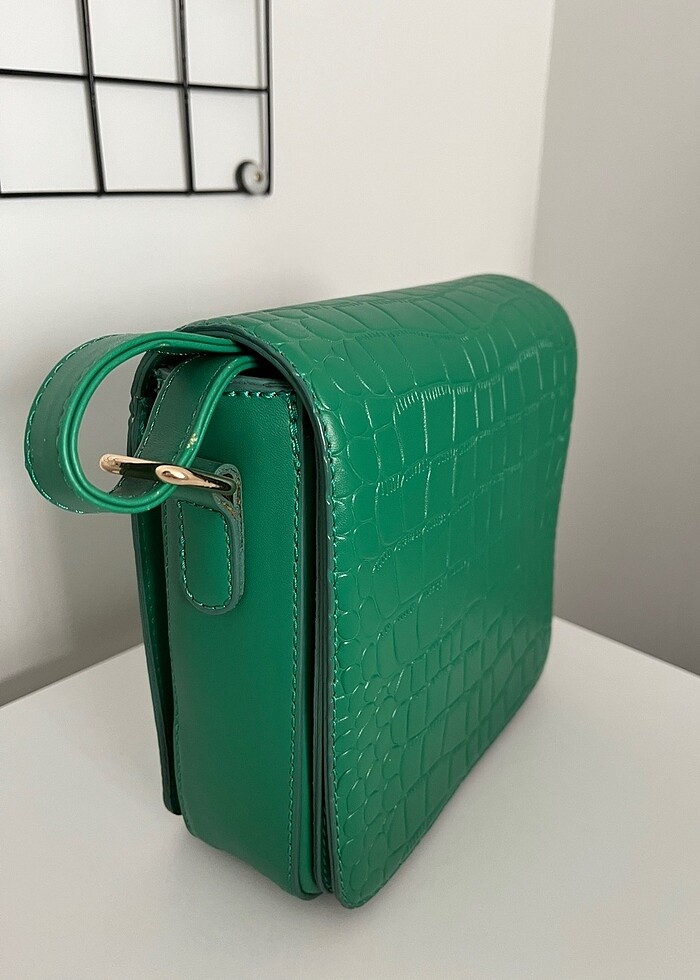 Adl Yeşil Çanta - Görsel 3