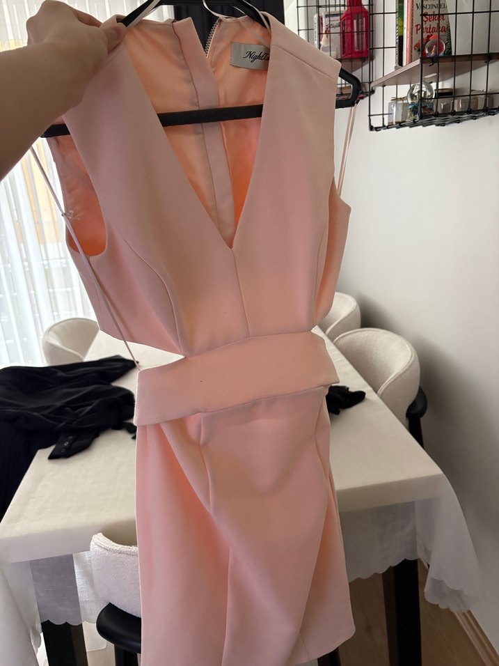 Pembe Kemerli Uzun V Yaka Kadın Elbise - Görsel 3