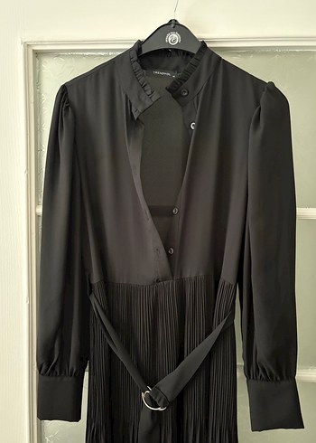 Siyah Piliseli Uzun Kadın Elbise - Görsel 2