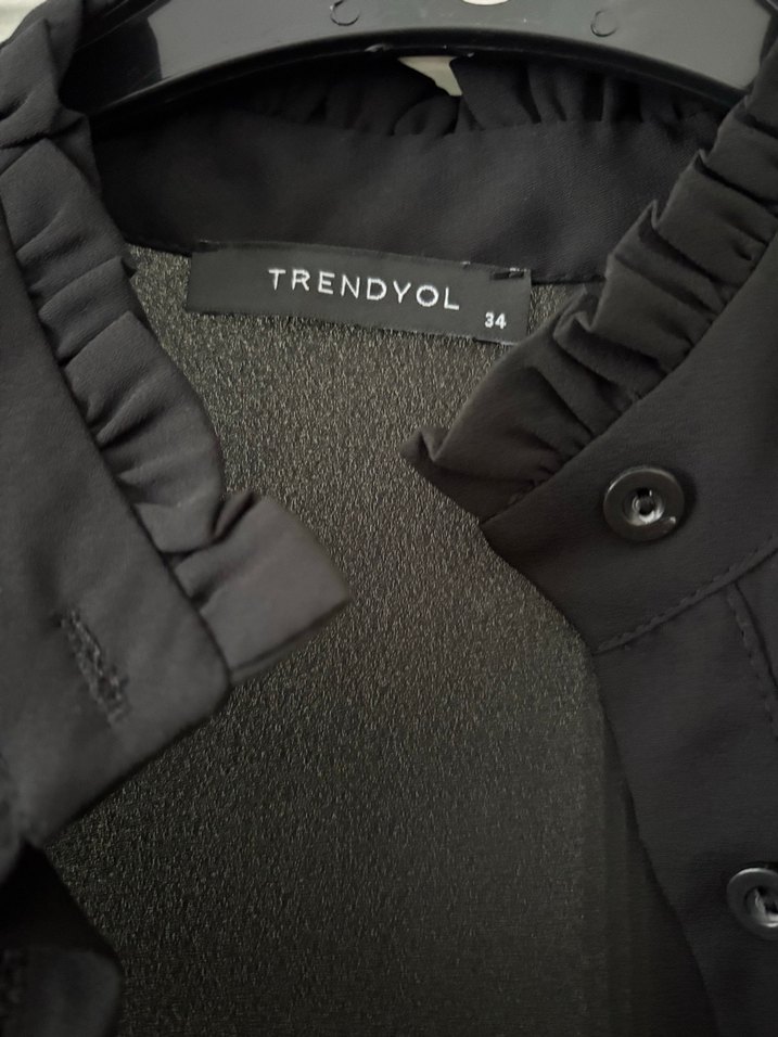 Siyah Piliseli Uzun Kadın Elbise - Görsel 4