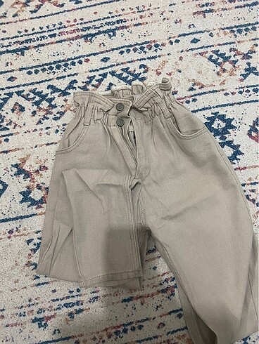Bershka Beli lastikli Mom jean