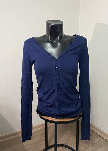Lacivert V Yaka Düğmeli Kadın Hırka