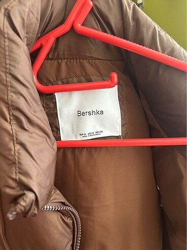 Bershka Şişme mont