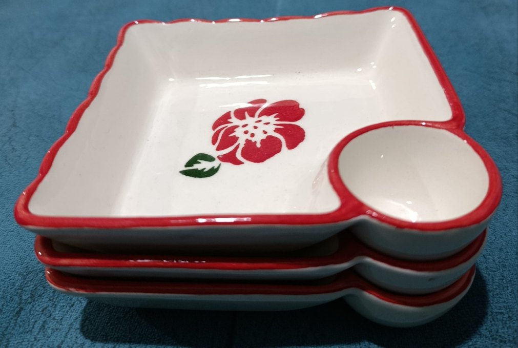 Kırmızı Kenarlı Çiçek Desenli Porselen Tabak Seti - Görsel 3