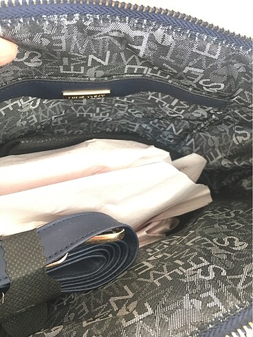  Beden lacivert Renk Nine west kol çantası