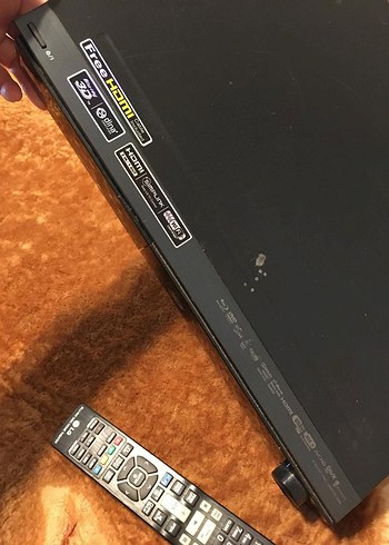 Siyah 3D Medya Oynatıcı ve Kumanda - Görsel 3