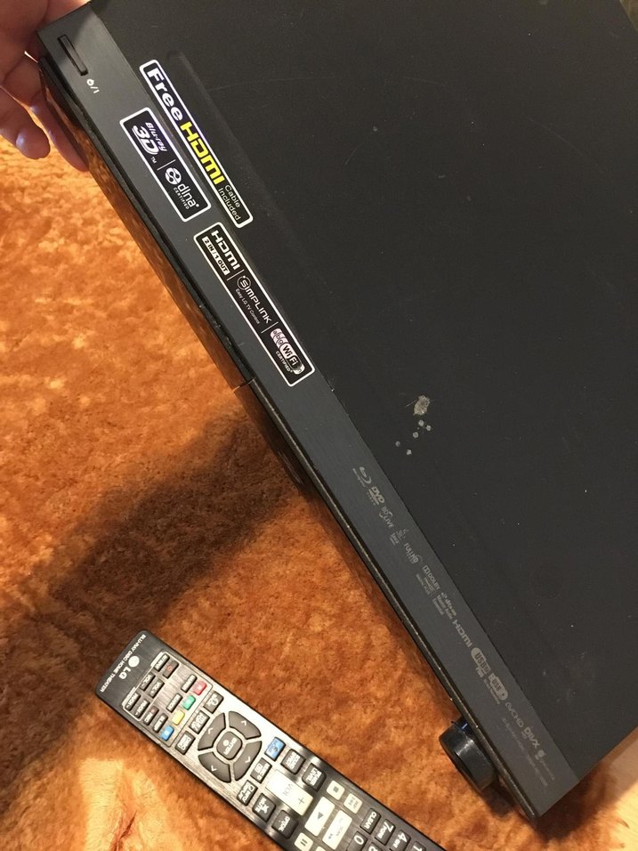 Siyah 3D Medya Oynatıcı ve Kumanda - Görsel 3