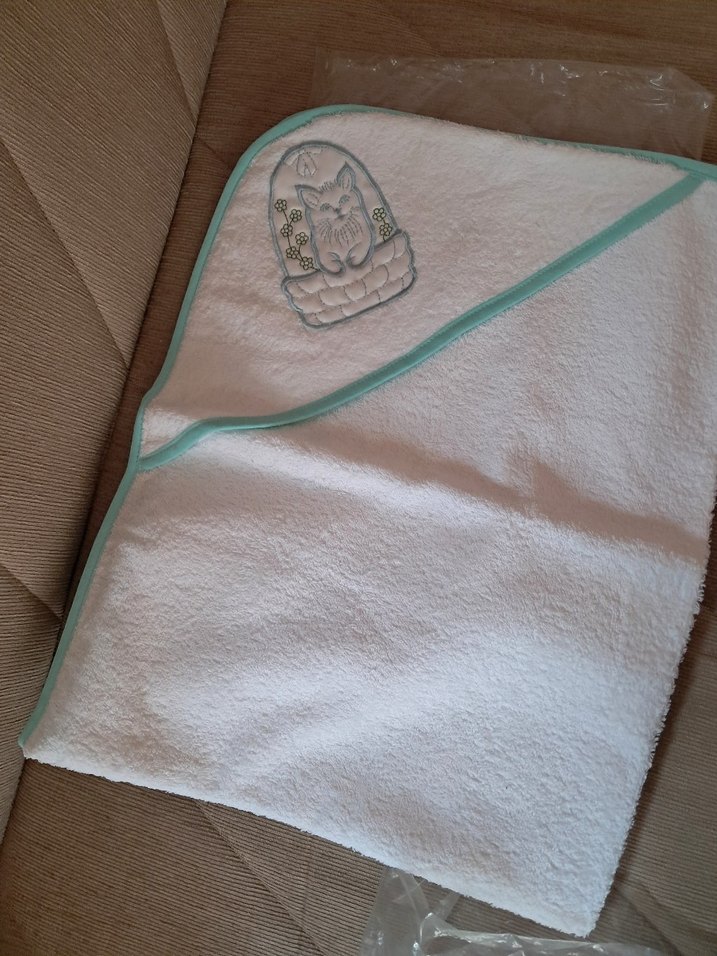 Nakışlı Beyaz Bebek Havlusu - Görsel 2