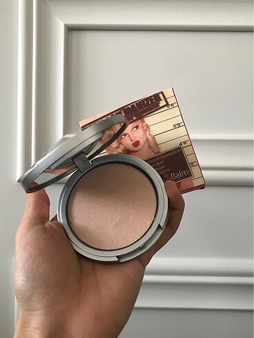 The Balm Mary Lou Manizer Aydınlatıcı