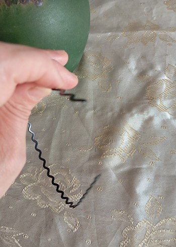 Siyah Dalgalı taç - Görsel 3