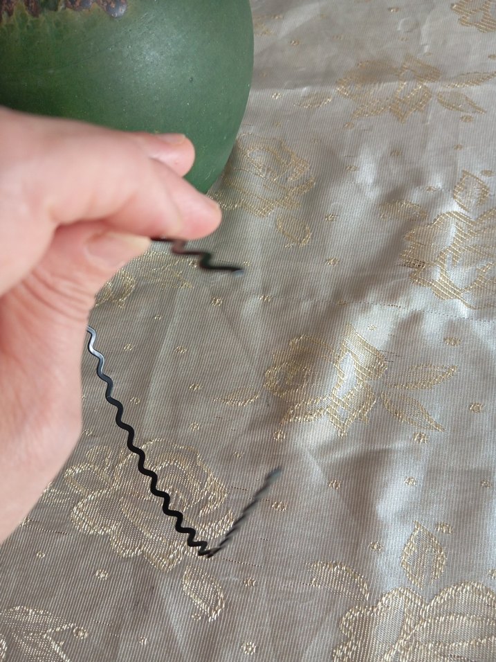 Siyah Dalgalı taç - Görsel 3