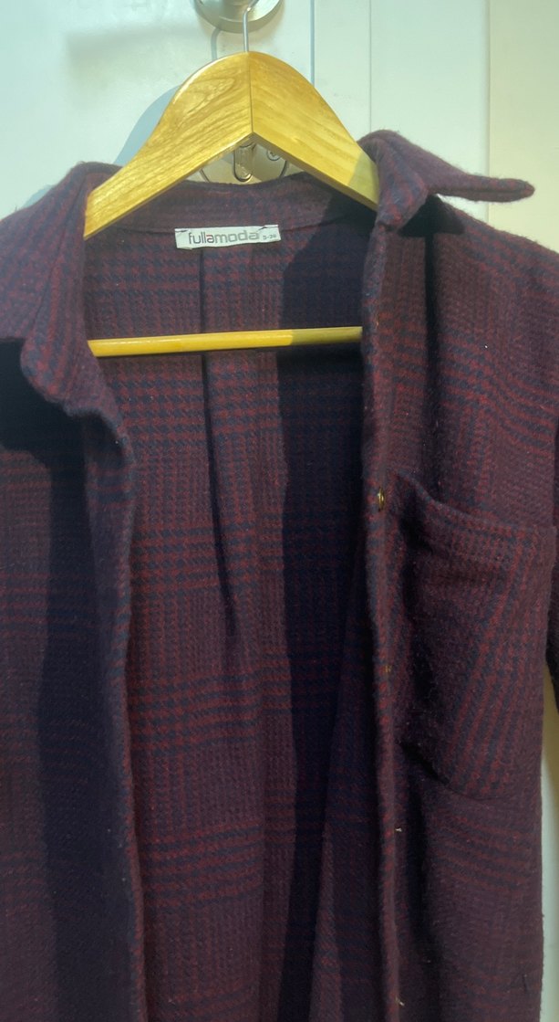 Düğmeli Bordo Kadın Gömlek - Görsel 3