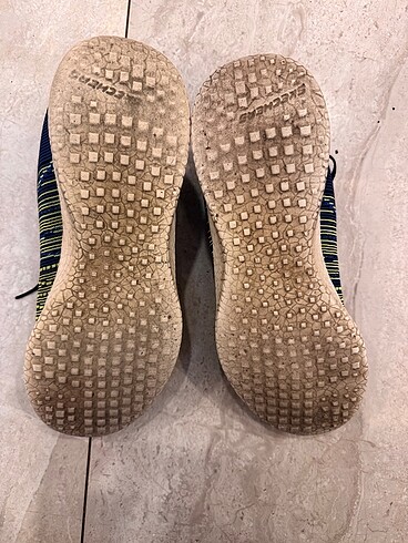 45 Beden çeşitli Renk 0 Orjinal Skechers