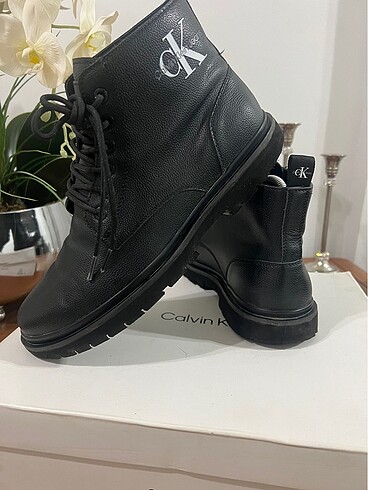 Calvin Klein Bot - Görsel 11