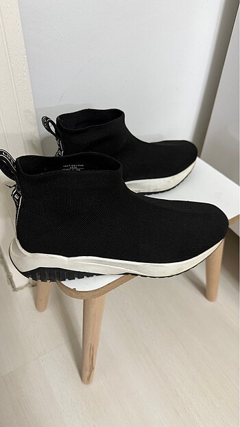 BERSHKA bez bot
