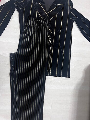 ZARA KADİFE BLAZER VE PANTOLON TAKIM - Görsel 5