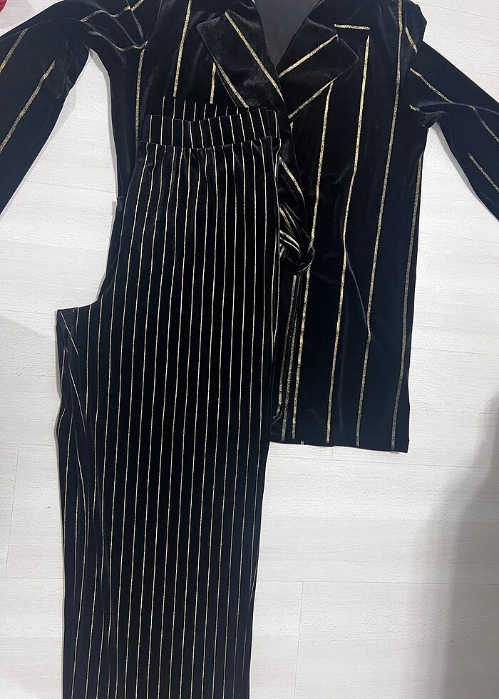 ZARA KADİFE BLAZER VE PANTOLON TAKIM - Görsel 5