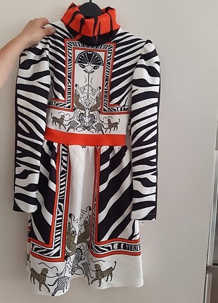 Vatkalı Mini Tasarım Elbise