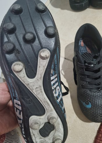 Nike Erkek Çocuk Nike Futbol Ayakkabısı 33 numara