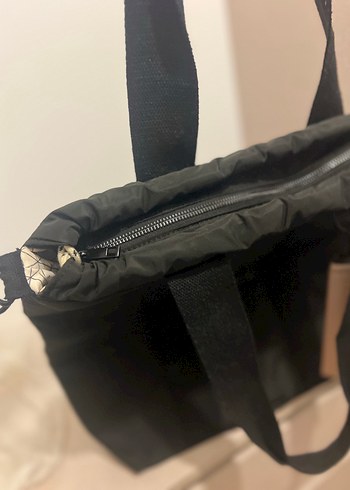 Zara Fermuarlı Siyah Kadın Omuz Çantası