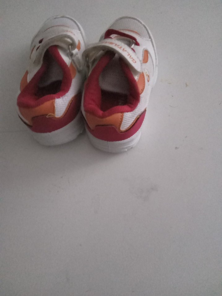 Kız Çocuk Beyaz Renkli Velcro Spor Ayakkabı - Görsel 5