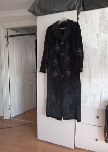 Siyah Nakışlı Süet Kadın Uzun Kaban - Görsel 5