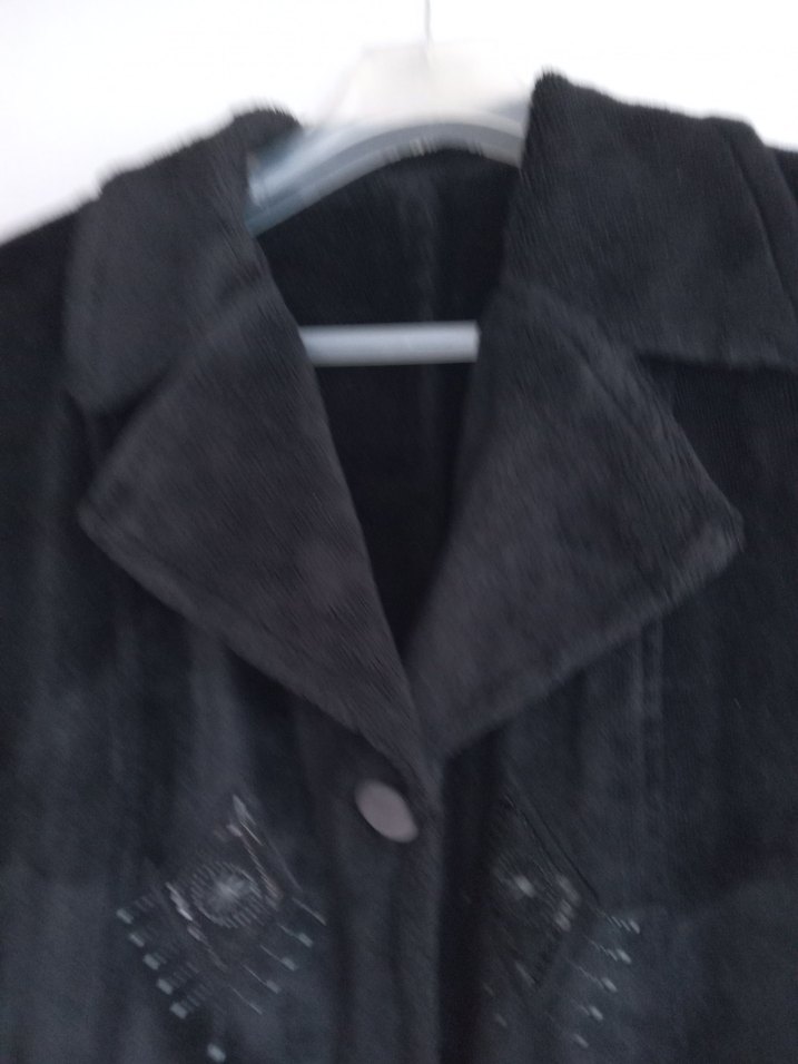 Siyah Nakışlı Süet Kadın Uzun Kaban - Görsel 2