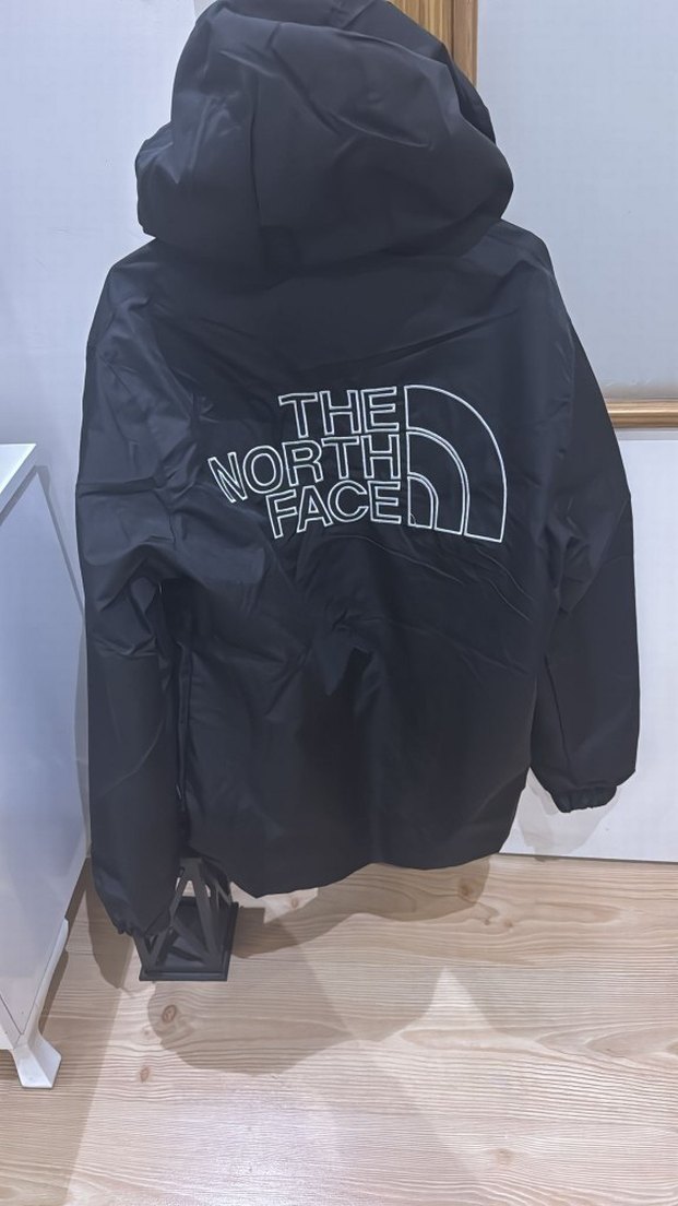 The North Face Siyah Fermuarlı Erkek Mont - Görsel 2