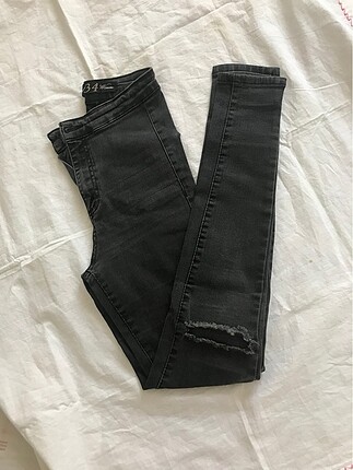 Yüksek Bel Dizi Yırtık Jean
