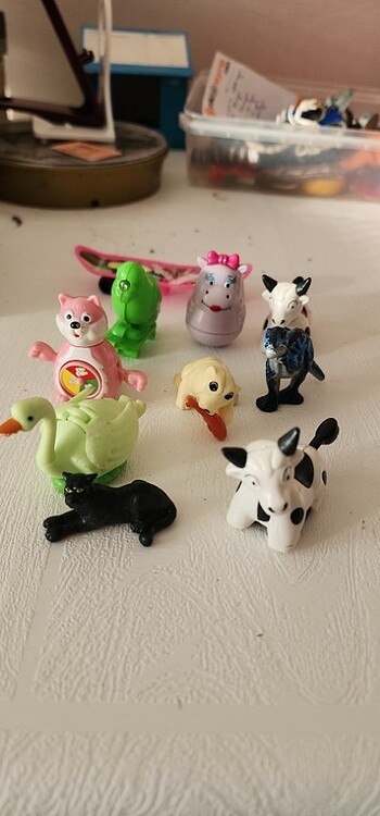 Kinder vb oyuncaklar
